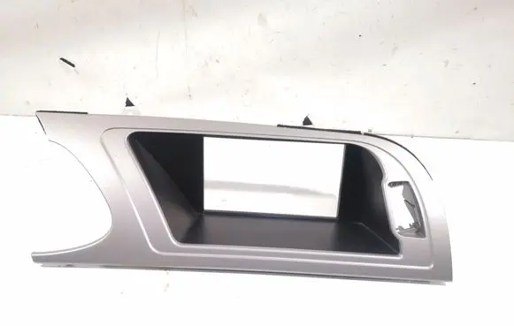 Audi A4 S4 B8 8K Radio/GPS head unit trim 8K1857186F
