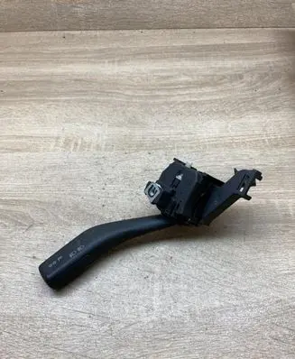 Volkswagen Scirocco Indicator stalk 1K0953513 01103500
