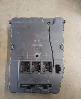 Renault Scenic II - Grand scenic II Comfort/convenience module 8200525385 S118400260