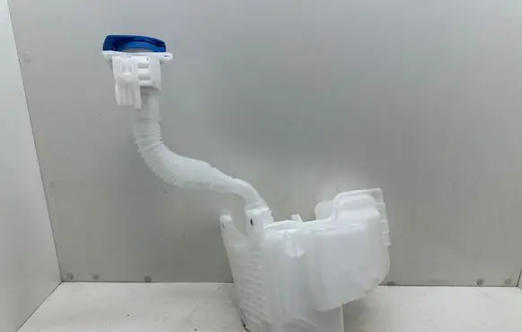 Volkswagen Caddy Windshield washer fluid reservoir/tank 5R3955448