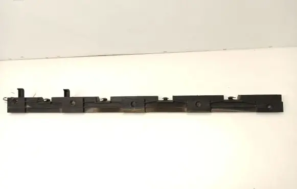 Mercedes-Benz GL X164 Sill supporting ledge A1646982827