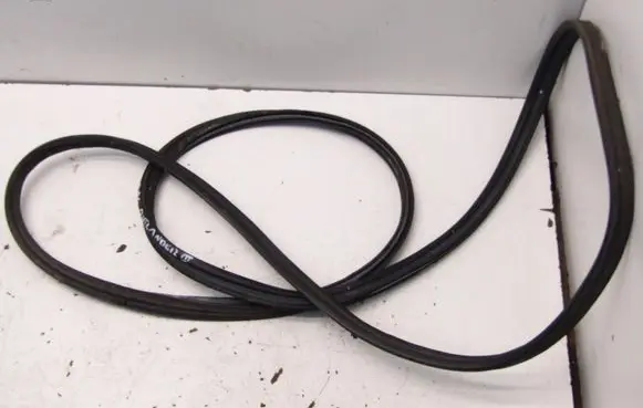 Mitsubishi Outlander Trunk rubber seal (body) 144426