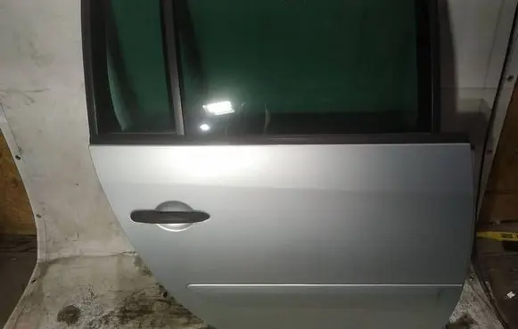 Renault Espace - Grand espace IV Rear door pilkos