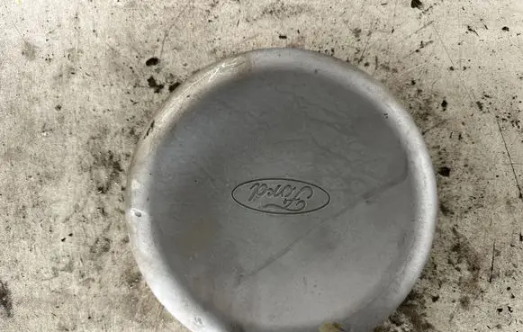 Ford Transit R16 wheel hub/cap/trim YC151130DD CK411130BA