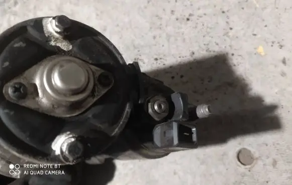 Volkswagen Golf IV Starter motor 0001120402