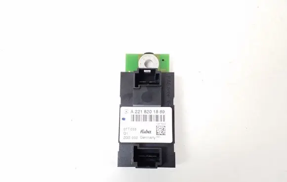 Mercedes-Benz S W221 Aerial antenna amplifier A2218201889