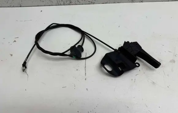 Opel Grandland X Engine bonnet (hood) release handle