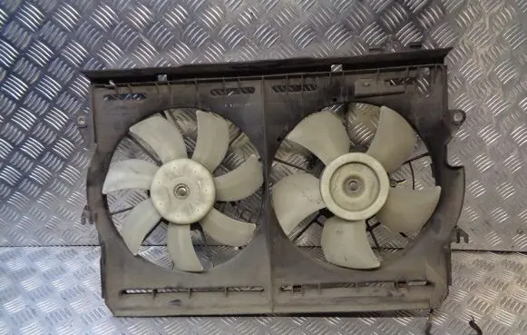 Toyota Avensis T250 Fan set 