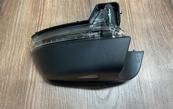 Skoda Karoq Mirror indicator light 565949102 212930284 3T0945292A