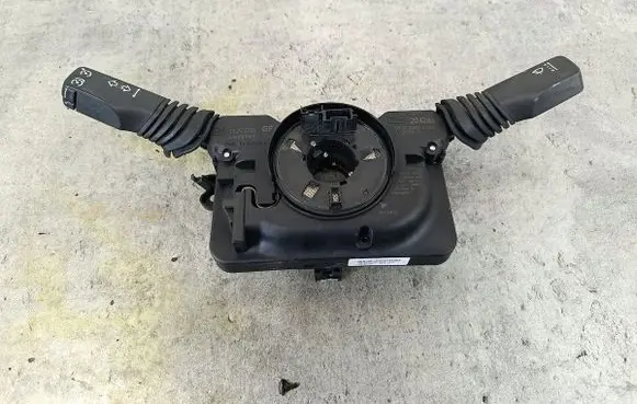 Opel Zafira B Wiper turn signal indicator stalk/switch 