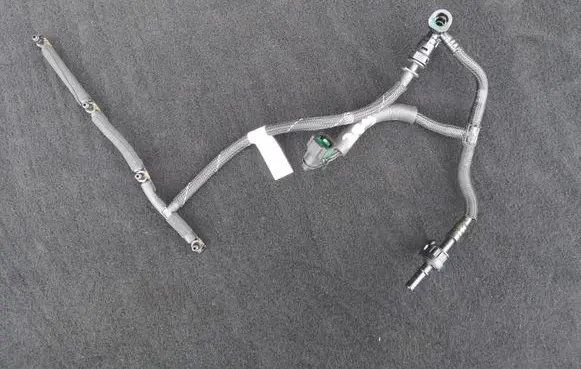 Peugeot 3008 II Fuel return line/hose 9824723180 0445130193
