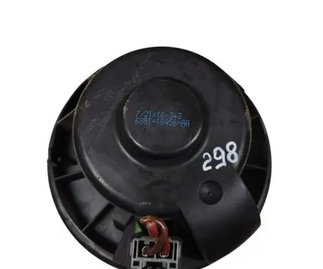 Ford Focus Heater fan/blower 6G9T18456AA