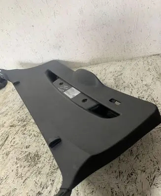 BMW 1 E81 E87 Tailgate/boot cover trim set 7060637