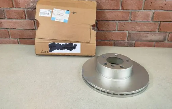 BMW 3 E90 E91 Front brake disc 8848417 6792219 6774875