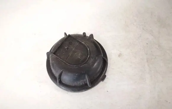 Volvo S80 Headlight/headlamp dust cover 89025105 9178538