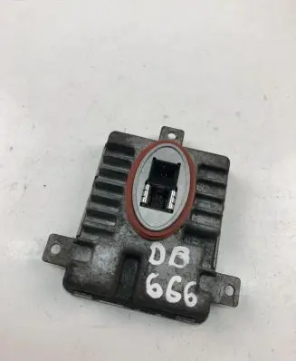 BMW 3 E90 E91 Xenon control unit/module 7237647