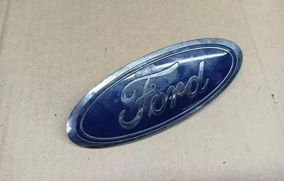 Ford Fiesta Manufacturer badge logo/emblem GJ548B262AA