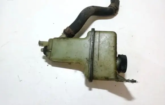 Mazda 626 Power steering fluid tank/reservoir