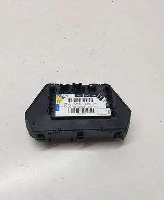 Mercedes-Benz S W220 Door control unit/module 2208211558
