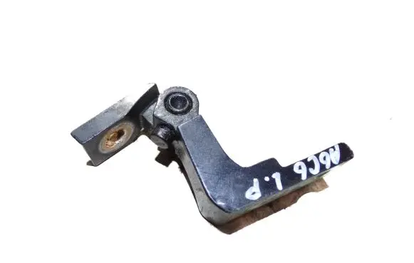 Audi A6 S6 C6 4F Front door upper hinge A046573