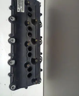 Jeep Cherokee Rocker cam cover 53022086