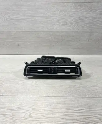 BMW 7 F01 F02 F03 F04 Dash center air vent grill 9115860 650500711611