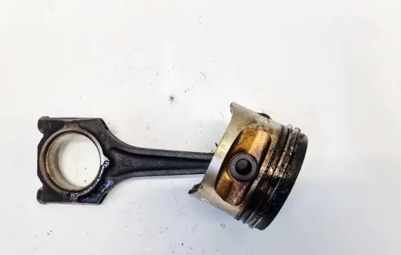 Opel Corsa B Piston with connecting rod