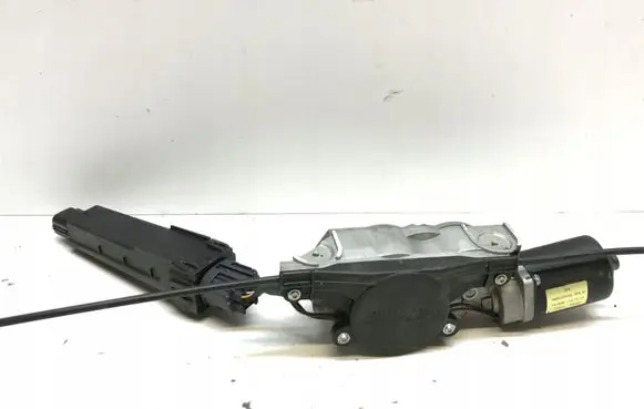 Chrysler Voyager Front door lower hinge PN5913297