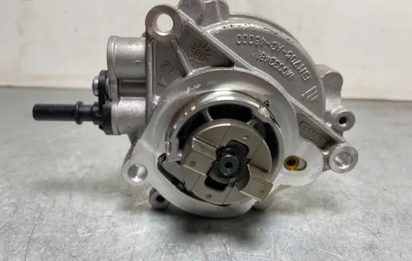 Opel Grandland X Vacuum pump M0033481 EN1706AC48000