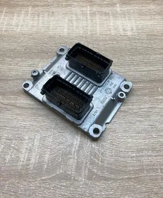 Opel Corsa C Engine control unit/module ECU 55354330 0261208670