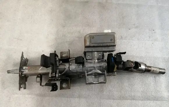 Steering wheel axle set