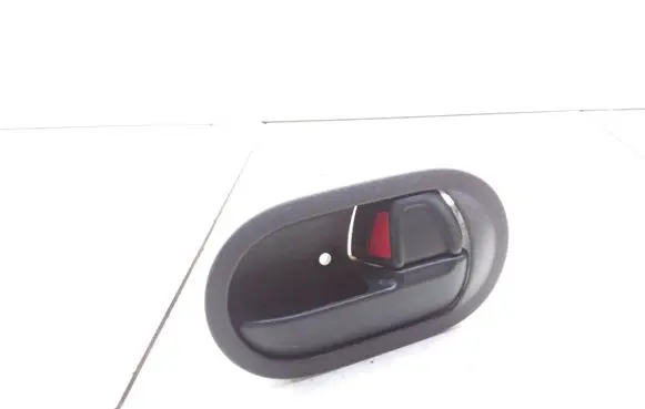 Mitsubishi Colt Front door interior handle