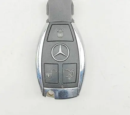Mercedes-Benz A W176 Ignition key/card A1669056800
