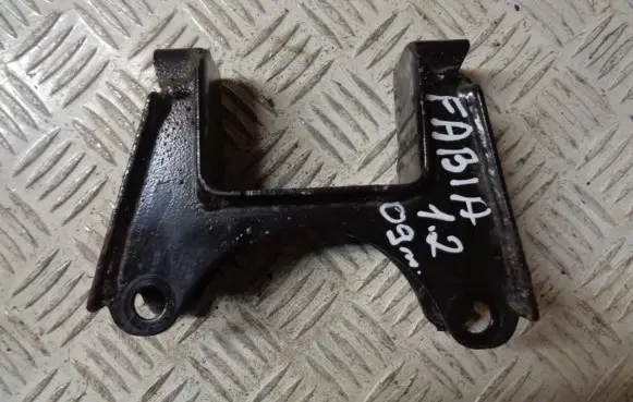 Skoda Fabia Mk2 (5J) Gearbox mount