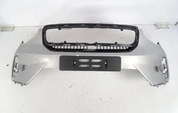Volvo XC40 Front bumper