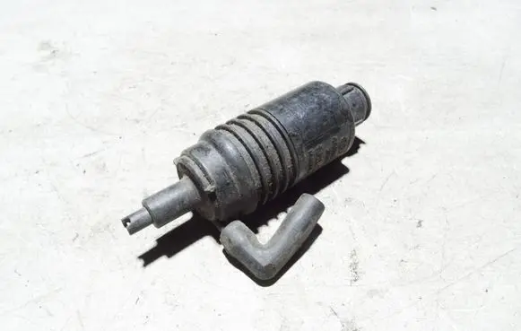 Audi A4 S4 B5 8D Windscreen/windshield washer pump 4A0955651