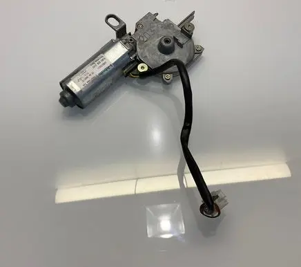 Mercedes-Benz E W211 Sunroof motor/actuator A2038203142 W203W211 94917D