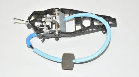 Rear door exterior handle/bracket
