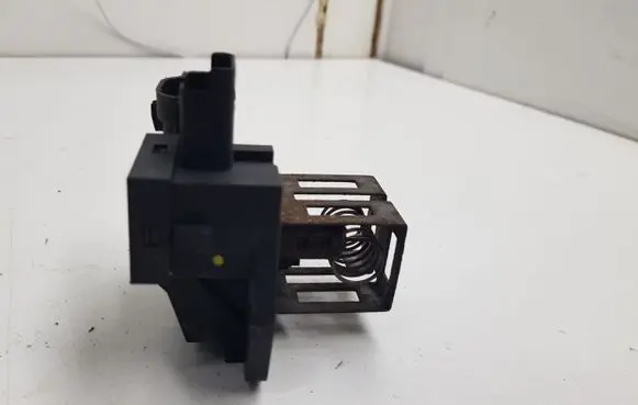 Peugeot 3008 I Coolant fan relay 9663558880