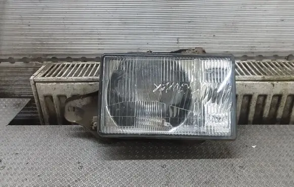 Isuzu Trooper Headlight/headlamp