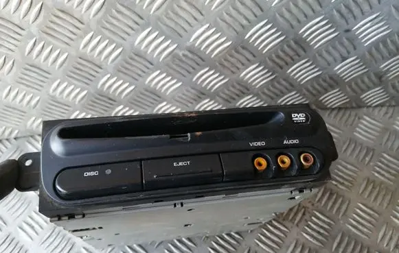 Chrysler Voyager CD/DVD changer P05082005AB