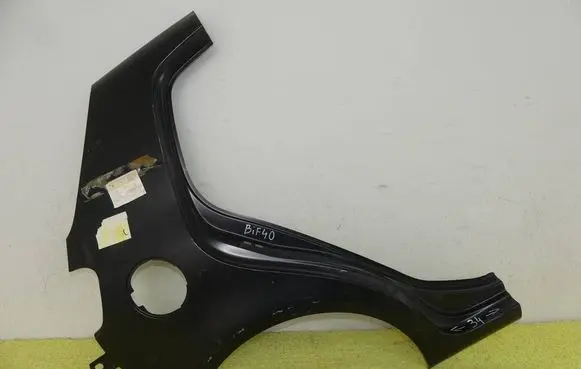 Volkswagen Golf V Rear quarter panel 5M0809606B