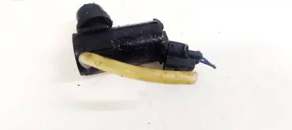 Toyota RAV 4 (XA20) Windscreen/windshield washer pump 8533060140 0602103870