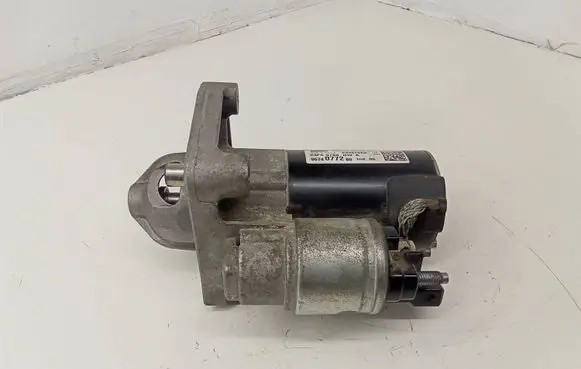 Citroen C4 II Picasso Starter motor 9674077280 ESM18E8 23F60768