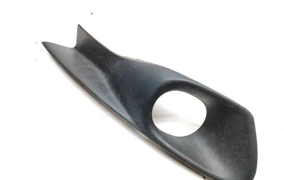 Front fog light trim/grill