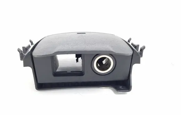 Opel Zafira C 12 V Socket (front) 1059761X 0332910517
