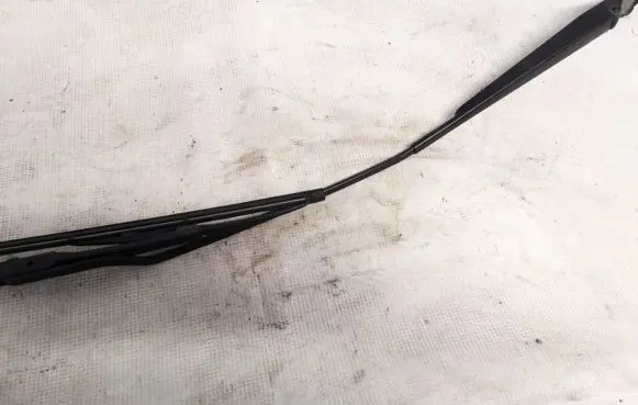 Volkswagen Golf IV Front wiper blade arm 1j1955410a