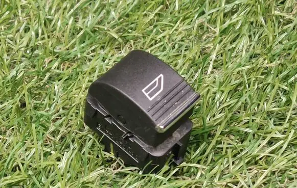 Ford Escape III Electric window control switch BM5T14529AC