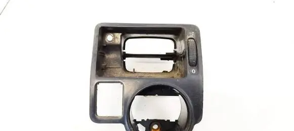 Volkswagen Golf IV Dash center air vent grill 1J1815715A