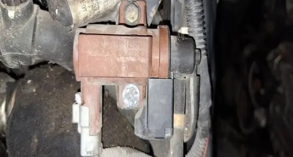 Citroen C5 Turbo solenoid valve 9654282880